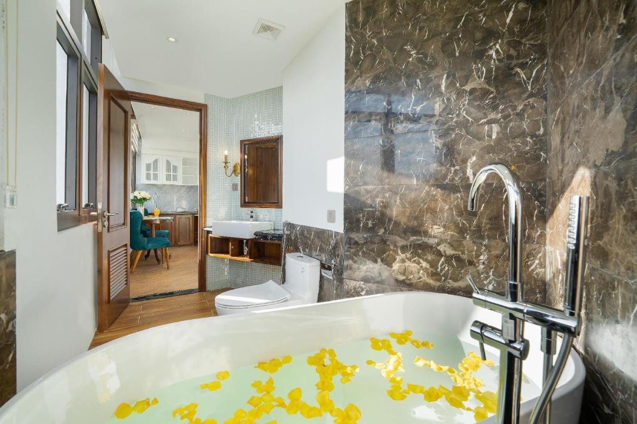 La Belle Vie Boutique Hotel Дананг Екстериор снимка